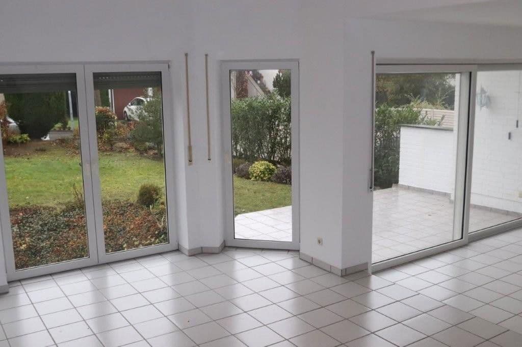 Prodej domu 202 m², pozemek 990 m², Paderborn, Severní Porýní-Vestfálsko Prodej domu 202 m², pozemek 990 m², Paderborn, Severní Porýní-Vestfálsko