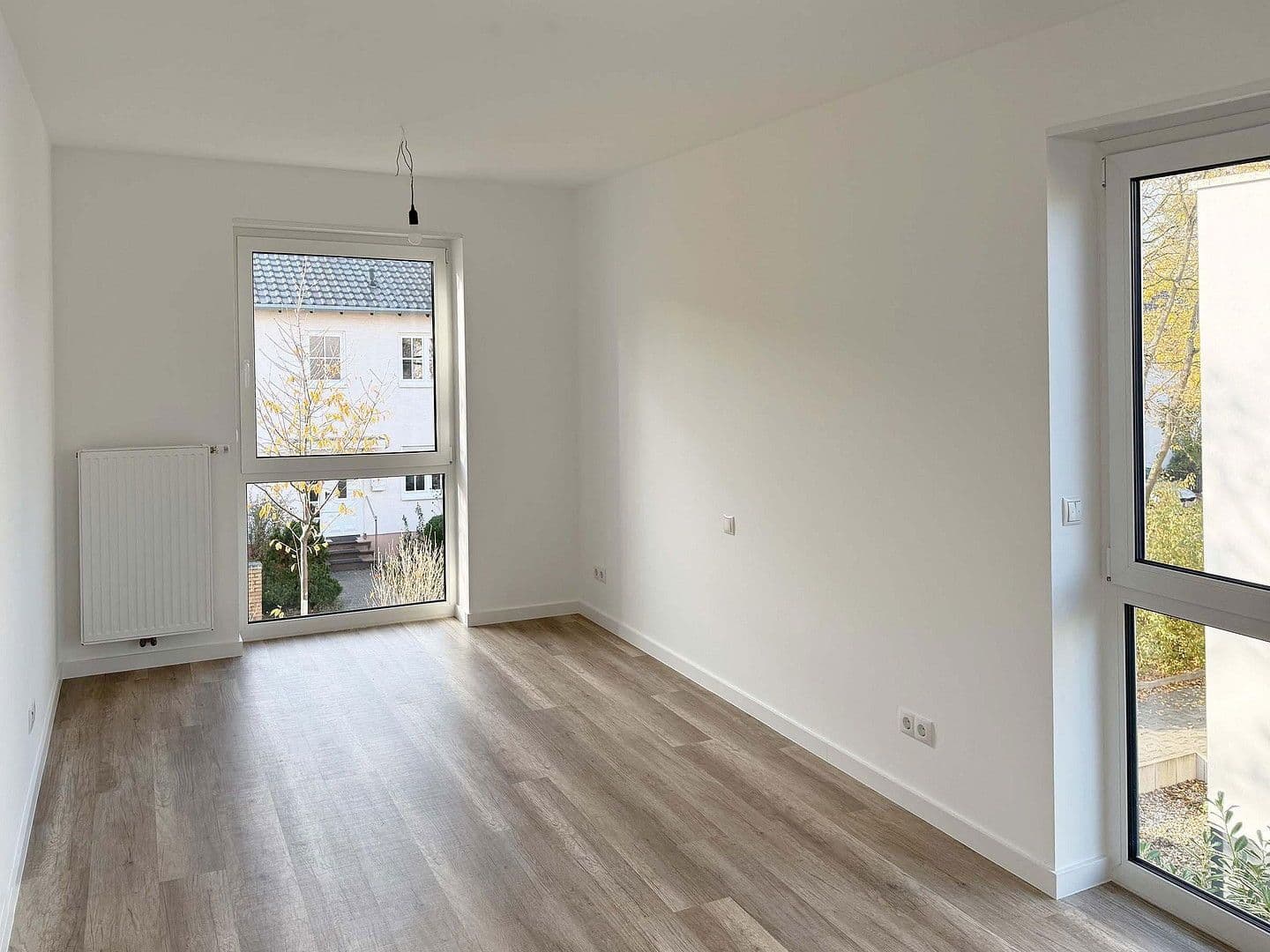 Prodej domu 154 m², pozemek 255 m², Eichenstraße 8i, Ludwigshafen, Porýní-Falc Prodej domu 154 m², pozemek 255 m², Eichenstraße 8i, Ludwigshafen, Porýní-Falc