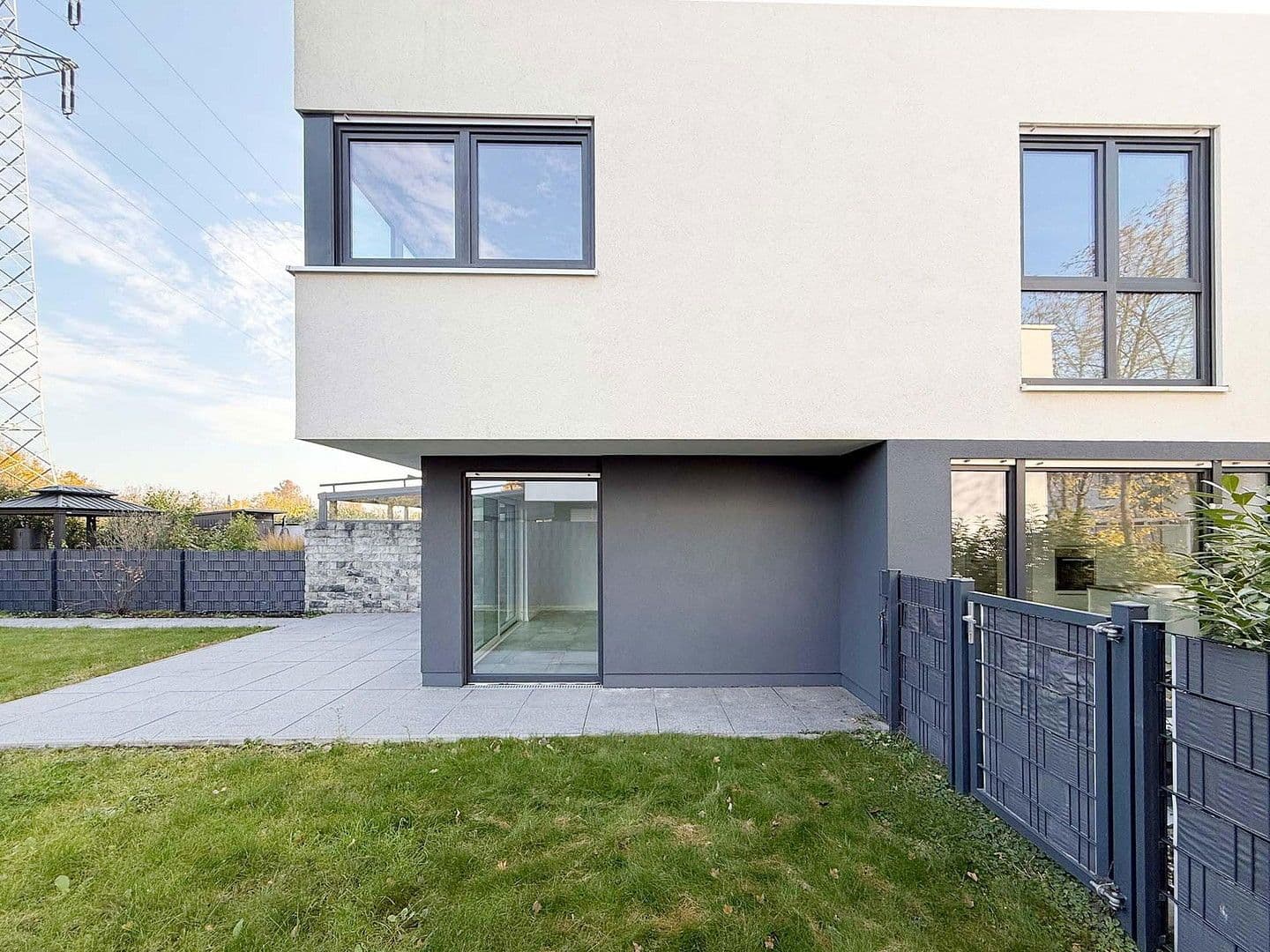 Prodej domu 154 m², pozemek 255 m², Eichenstraße 8i, Ludwigshafen, Porýní-Falc Prodej domu 154 m², pozemek 255 m², Eichenstraße 8i, Ludwigshafen, Porýní-Falc
