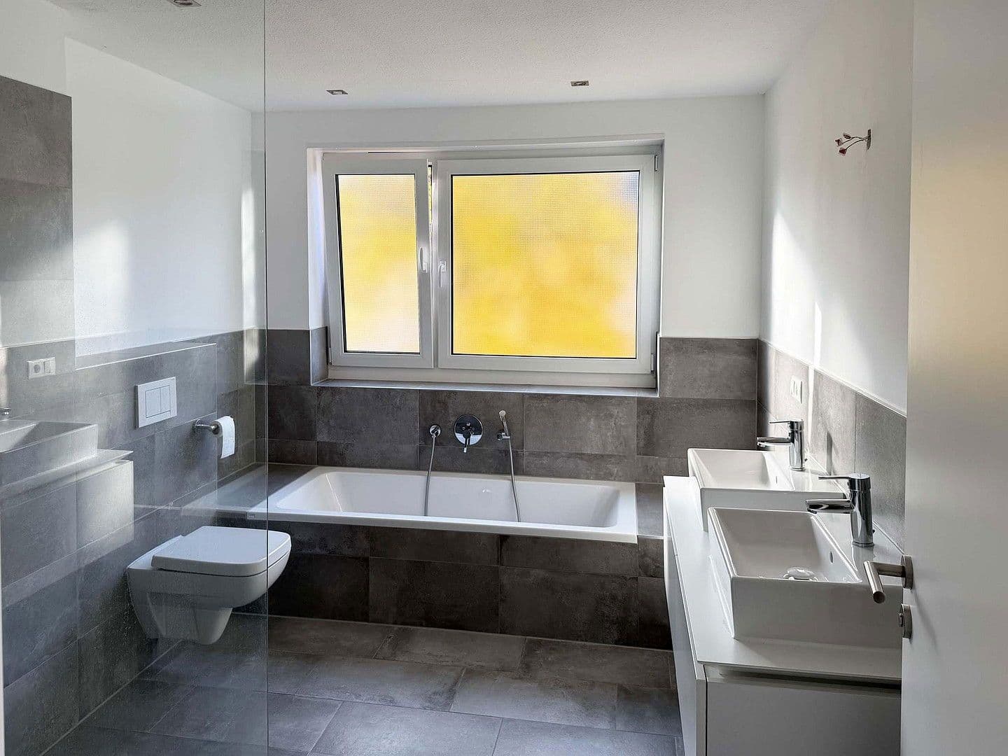 Prodej domu 154 m², pozemek 255 m², Eichenstraße 8i, Ludwigshafen, Porýní-Falc Prodej domu 154 m², pozemek 255 m², Eichenstraße 8i, Ludwigshafen, Porýní-Falc