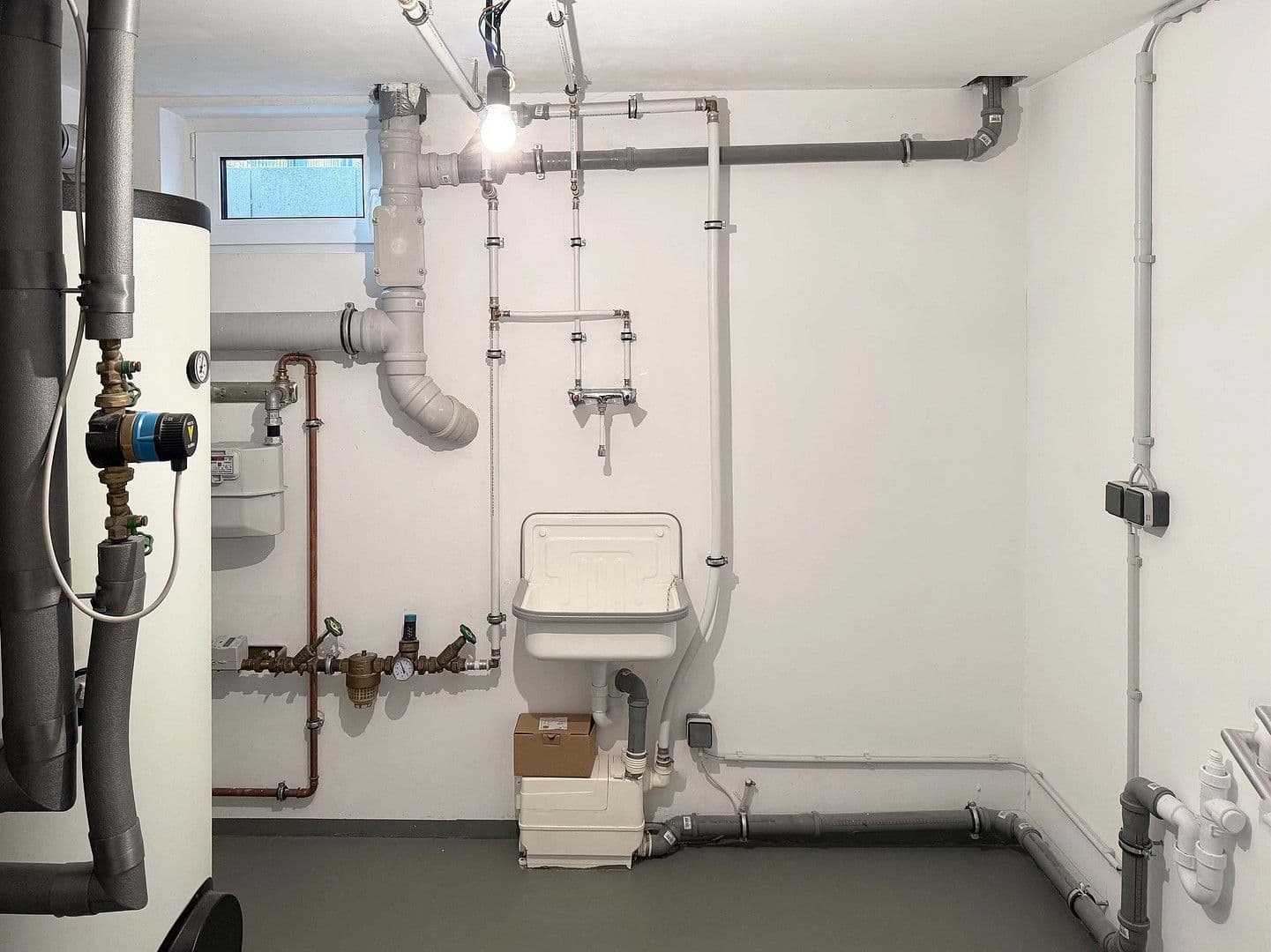 Prodej domu 154 m², pozemek 255 m², Eichenstraße 8i, Ludwigshafen, Porýní-Falc Prodej domu 154 m², pozemek 255 m², Eichenstraße 8i, Ludwigshafen, Porýní-Falc