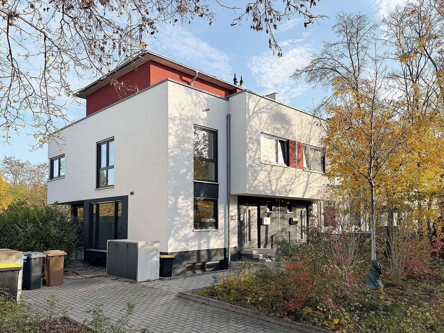 Prodej domu 154 m², pozemek 255 m², Eichenstraße 8i, Ludwigshafen, Porýní-Falc Prodej domu 154 m², pozemek 255 m², Eichenstraße 8i, Ludwigshafen, Porýní-Falc