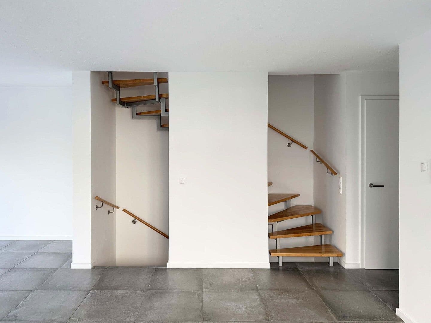 Prodej domu 154 m², pozemek 255 m², Eichenstraße 8i, Ludwigshafen, Porýní-Falc Prodej domu 154 m², pozemek 255 m², Eichenstraße 8i, Ludwigshafen, Porýní-Falc