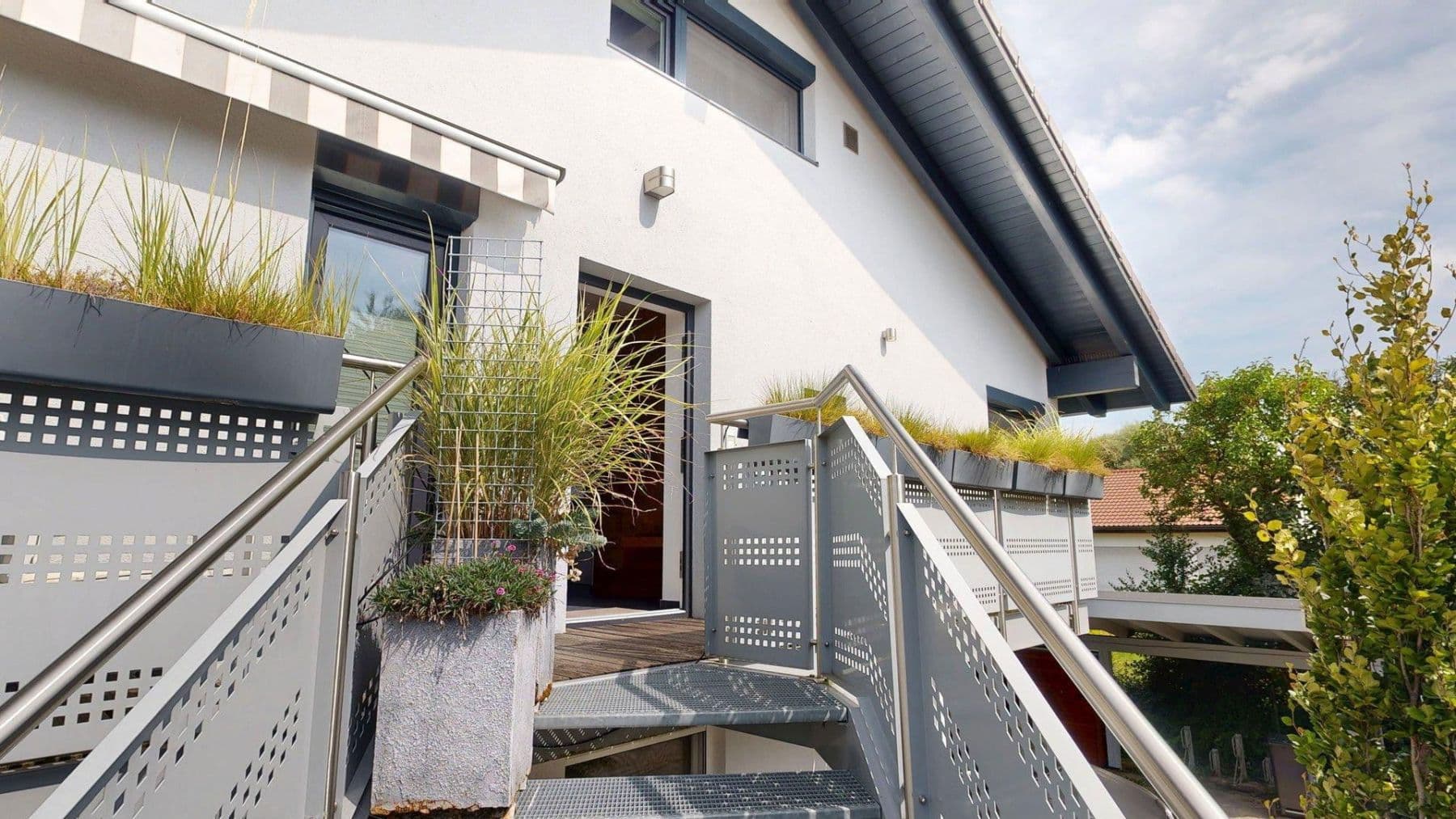 Prodej domu 315 m², pozemek 630 m², Kranzberg, Bavorsko Prodej domu 315 m², pozemek 630 m², Kranzberg, Bavorsko