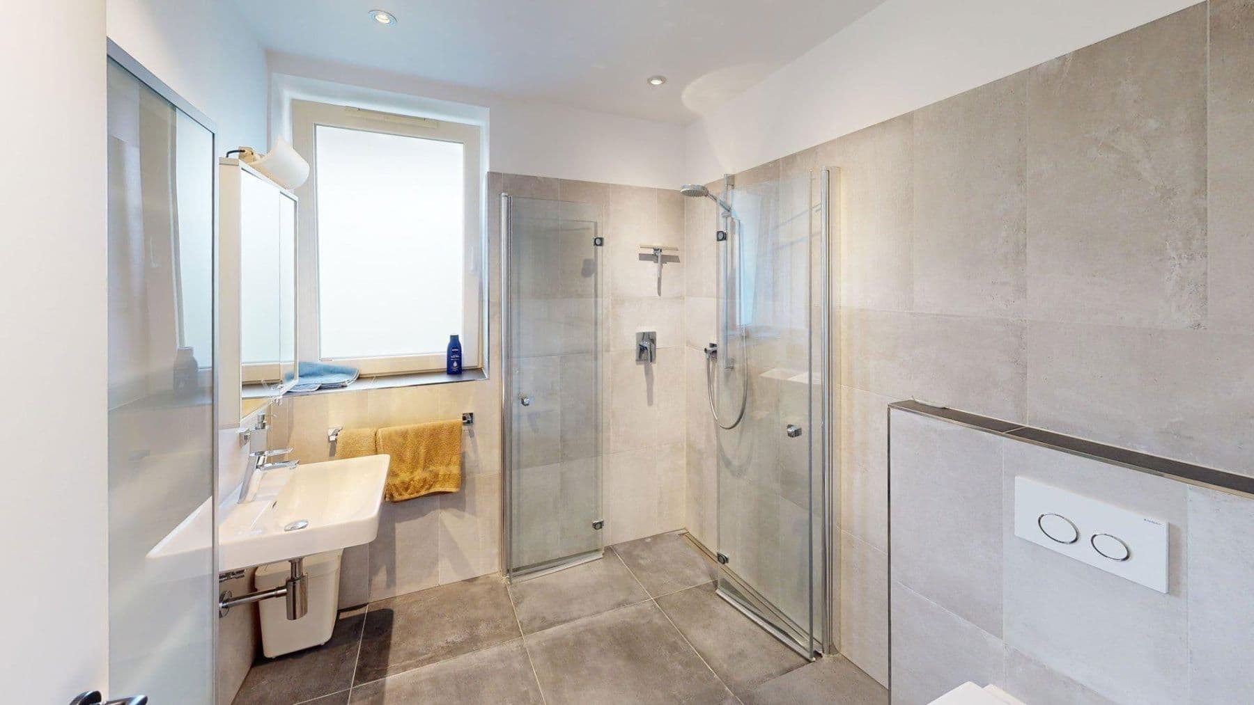 Prodej domu 315 m², pozemek 630 m², Kranzberg, Bavorsko Prodej domu 315 m², pozemek 630 m², Kranzberg, Bavorsko