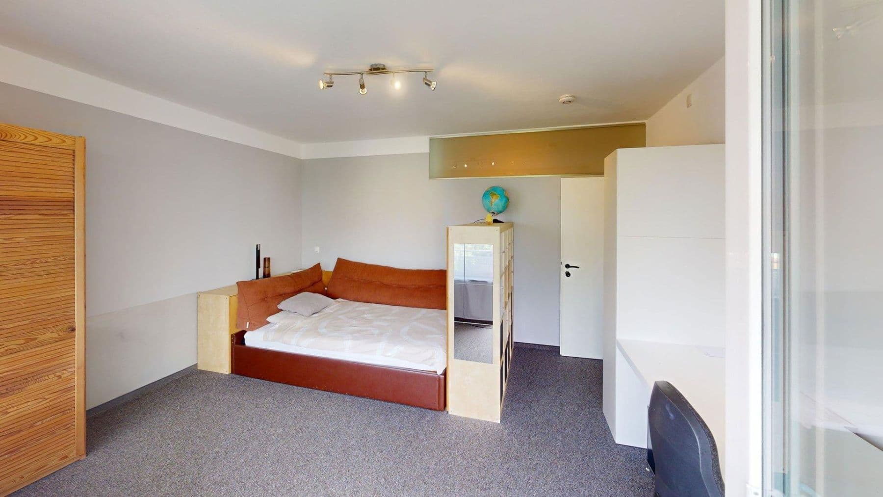 Prodej domu 315 m², pozemek 630 m², Kranzberg, Bavorsko Prodej domu 315 m², pozemek 630 m², Kranzberg, Bavorsko