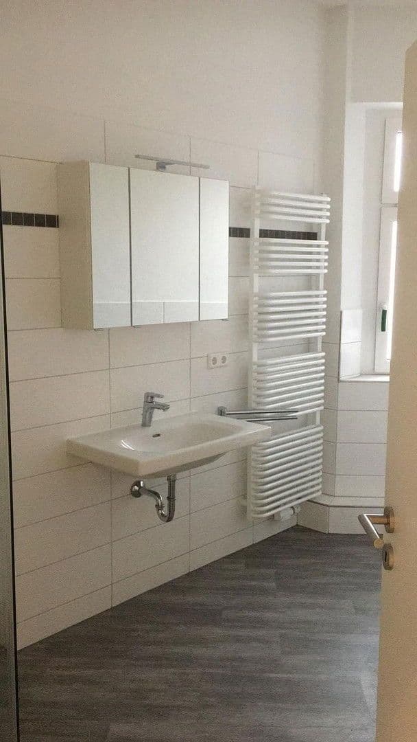 Pronájem bytu 3+1 98 m², Bahnhofstr.2, Cvikov, Sasko Pronájem bytu 3+1 98 m², Bahnhofstr.2, Cvikov, Sasko