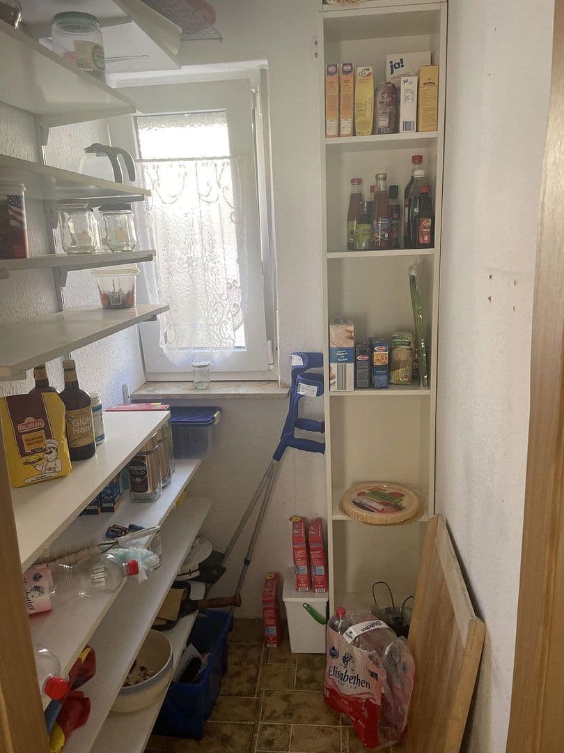 Prodej domu 360 m², pozemek 390 m², Großen-Busecker Str. 17, Buseck, Hessen Prodej domu 360 m², pozemek 390 m², Großen-Busecker Str. 17, Buseck, Hessen