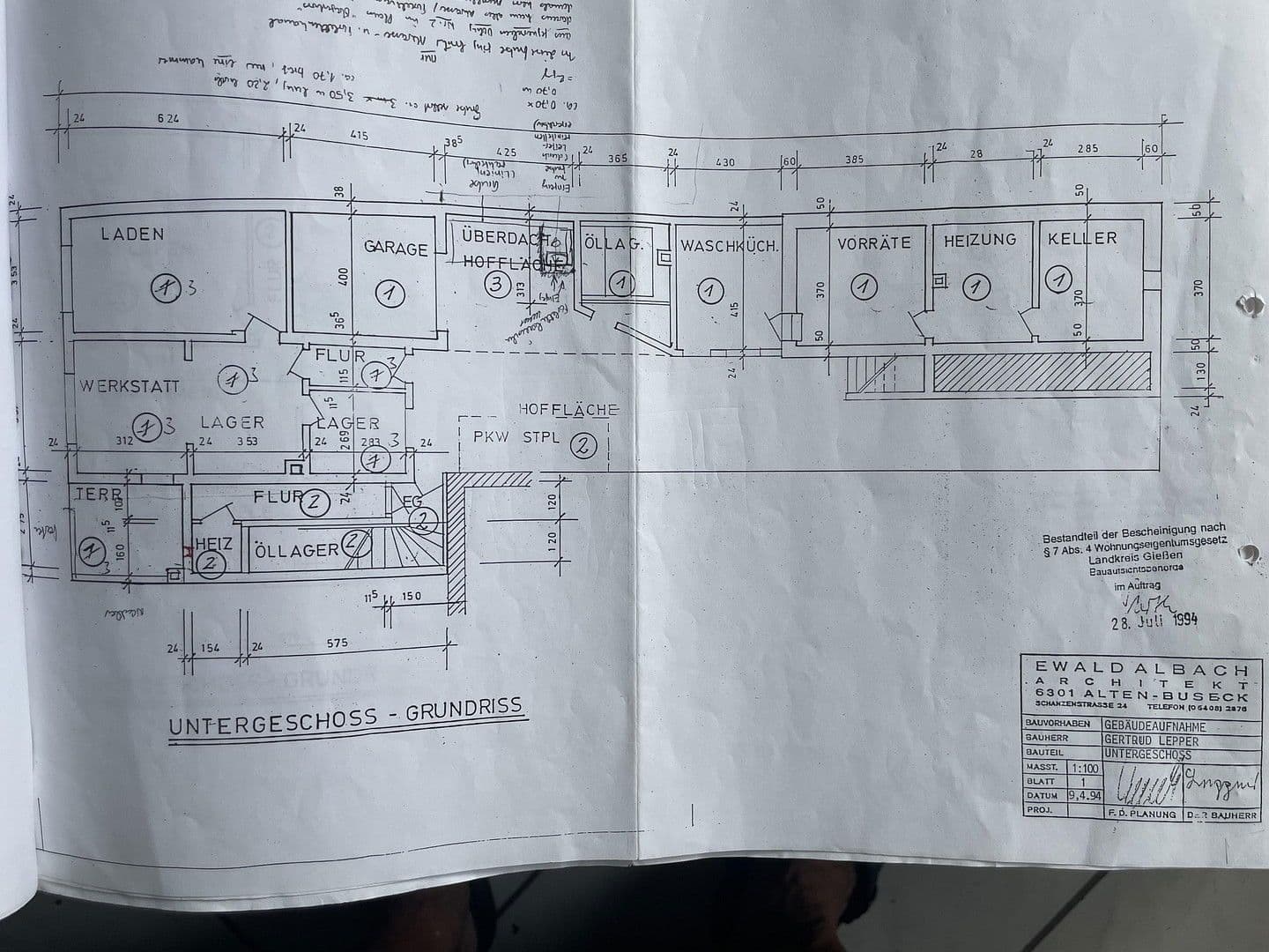 Prodej domu 360 m², pozemek 390 m², Großen-Busecker Str. 17, Buseck, Hessen Prodej domu 360 m², pozemek 390 m², Großen-Busecker Str. 17, Buseck, Hessen