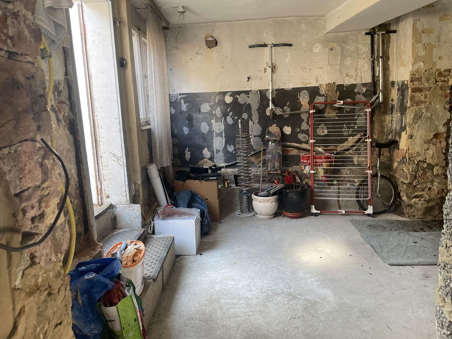 Prodej domu 360 m², pozemek 390 m², Großen-Busecker Str. 17, Buseck, Hessen Prodej domu 360 m², pozemek 390 m², Großen-Busecker Str. 17, Buseck, Hessen