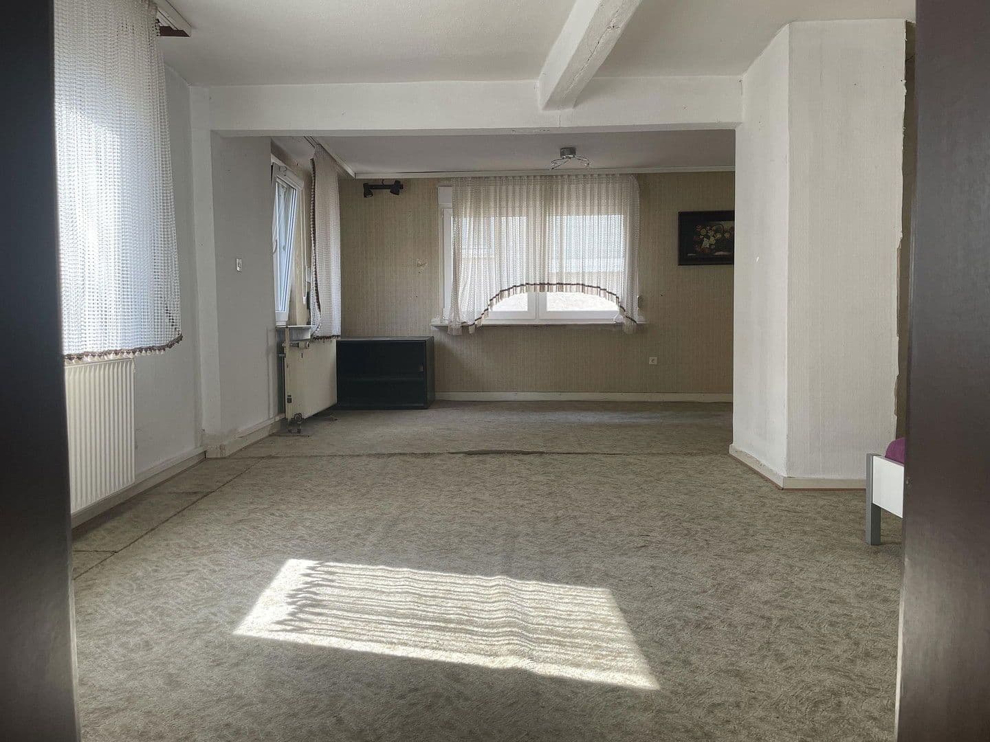 Prodej domu 360 m², pozemek 390 m², Großen-Busecker Str. 17, Buseck, Hessen Prodej domu 360 m², pozemek 390 m², Großen-Busecker Str. 17, Buseck, Hessen