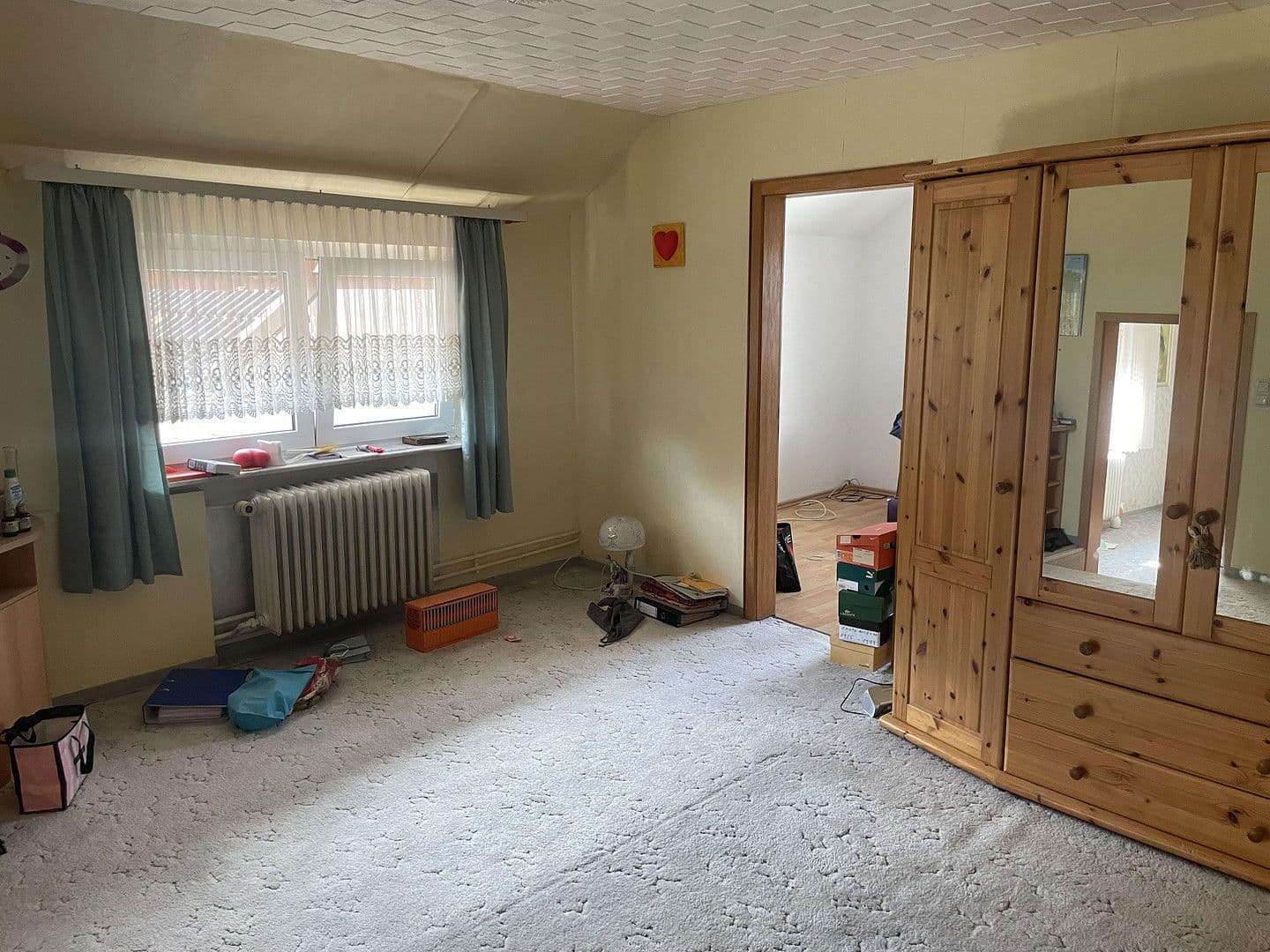 Prodej domu 360 m², pozemek 390 m², Großen-Busecker Str. 17, Buseck, Hessen Prodej domu 360 m², pozemek 390 m², Großen-Busecker Str. 17, Buseck, Hessen