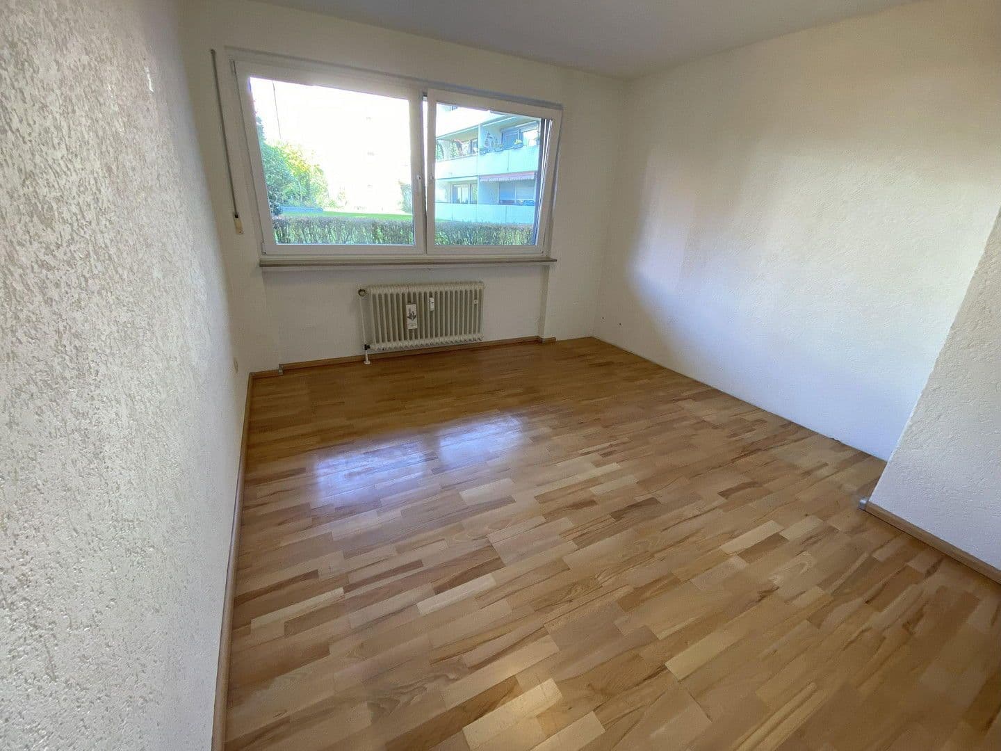 Prodej bytu 3+1 87 m², Burscheider Straße 51, Düsseldorf, Severní Porýní-Vestfálsko Prodej bytu 3+1 87 m², Burscheider Straße 51, Düsseldorf, Severní Porýní-Vestfálsko