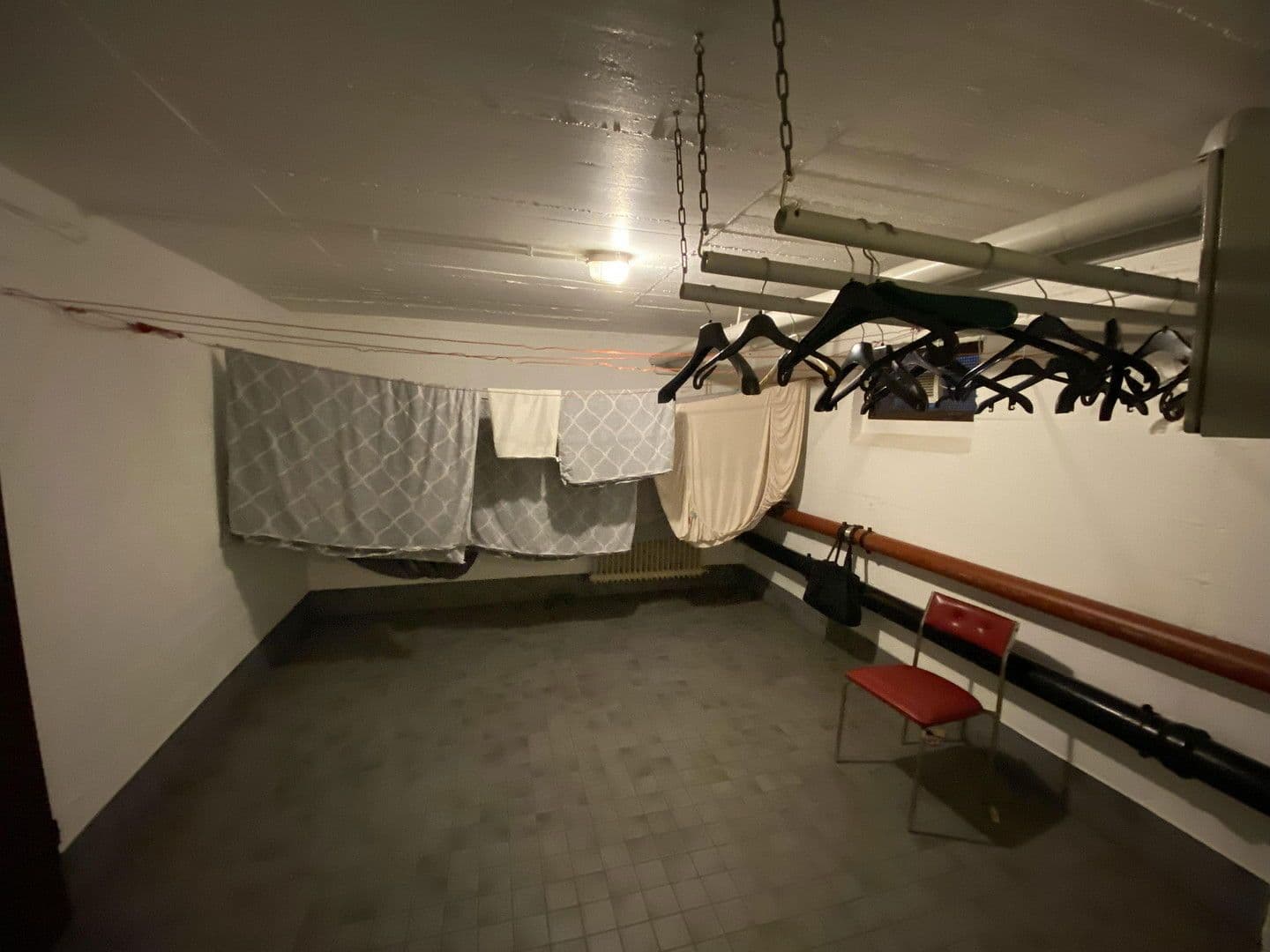 Prodej bytu 3+1 87 m², Burscheider Straße 51, Düsseldorf, Severní Porýní-Vestfálsko Prodej bytu 3+1 87 m², Burscheider Straße 51, Düsseldorf, Severní Porýní-Vestfálsko