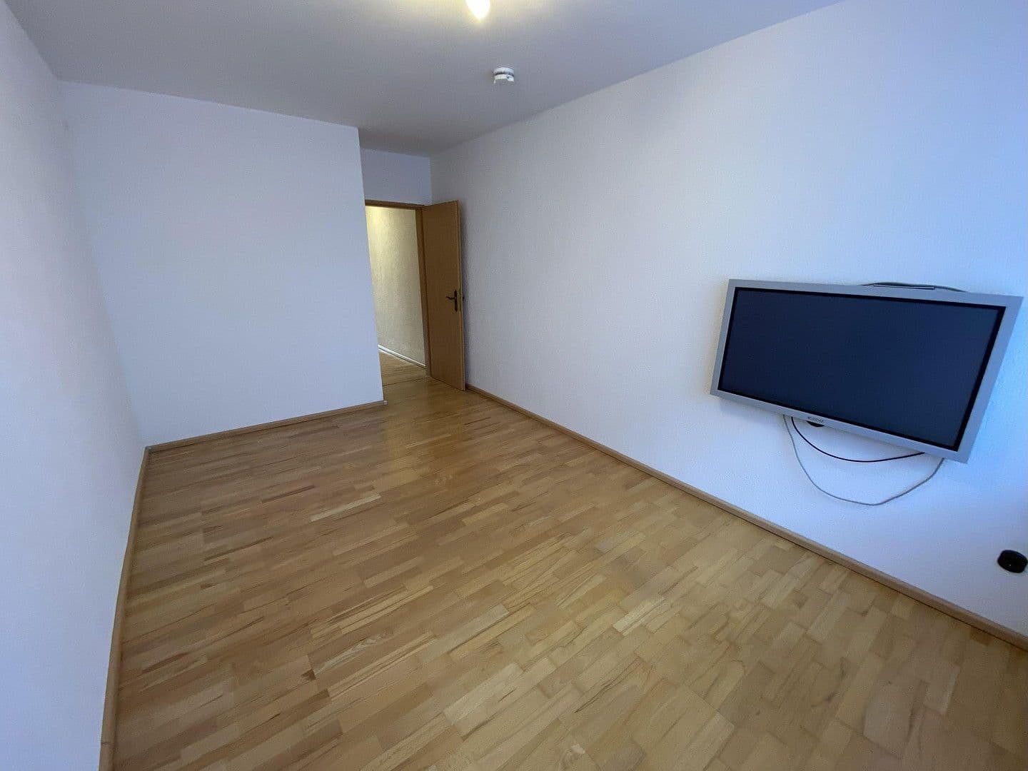 Prodej bytu 3+1 87 m², Burscheider Straße 51, Düsseldorf, Severní Porýní-Vestfálsko Prodej bytu 3+1 87 m², Burscheider Straße 51, Düsseldorf, Severní Porýní-Vestfálsko