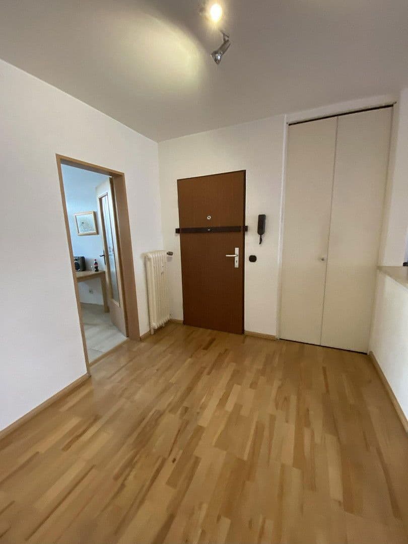 Prodej bytu 3+1 87 m², Burscheider Straße 51, Düsseldorf, Severní Porýní-Vestfálsko Prodej bytu 3+1 87 m², Burscheider Straße 51, Düsseldorf, Severní Porýní-Vestfálsko