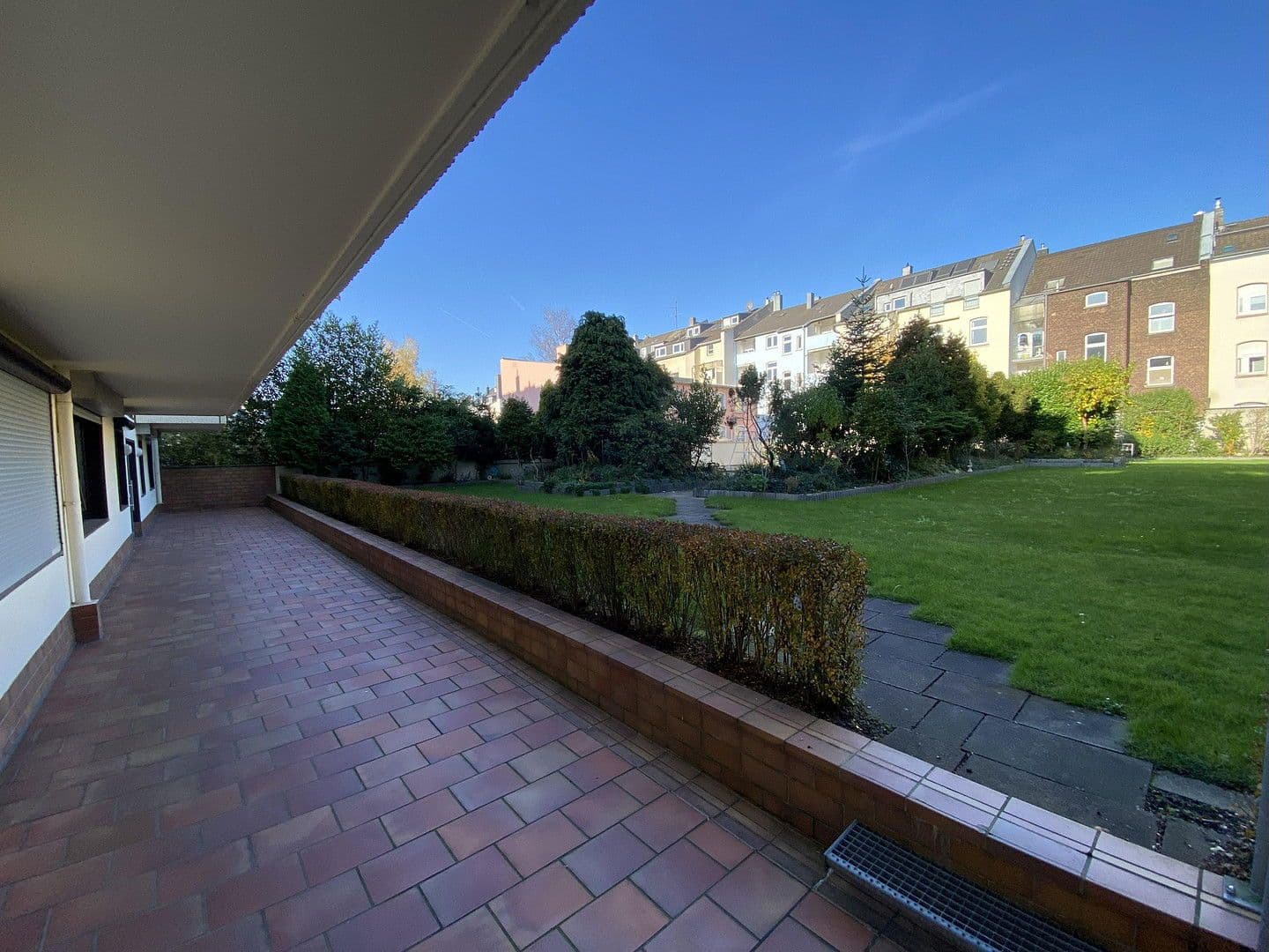 Prodej bytu 3+1 87 m², Burscheider Straße 51, Düsseldorf, Severní Porýní-Vestfálsko Prodej bytu 3+1 87 m², Burscheider Straße 51, Düsseldorf, Severní Porýní-Vestfálsko