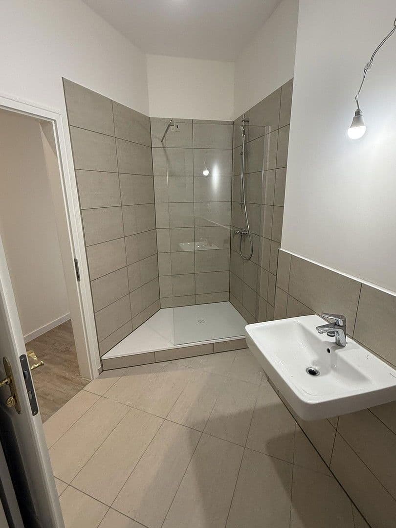 Pronájem bytu 3+1 125 m², Berliner Straße 87, Berlin, Berlín Pronájem bytu 3+1 125 m², Berliner Straße 87, Berlin, Berlín