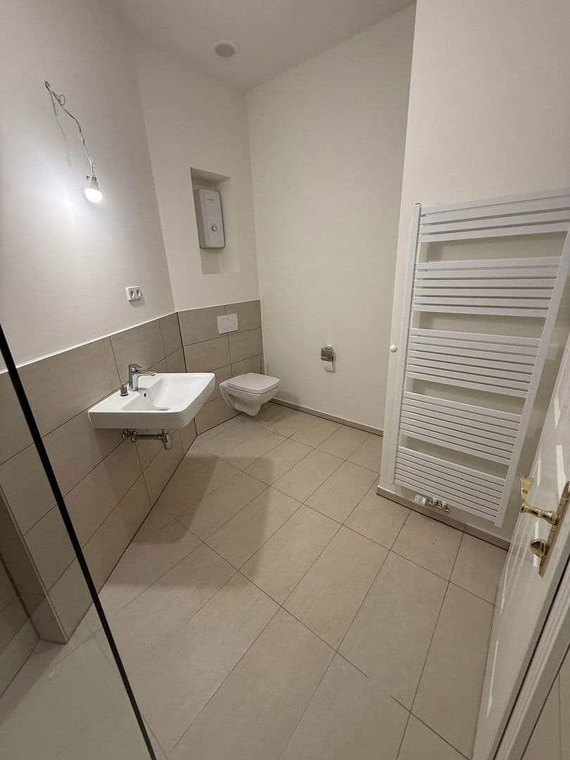 Pronájem bytu 3+1 125 m², Berliner Straße 87, Berlin, Berlín Pronájem bytu 3+1 125 m², Berliner Straße 87, Berlin, Berlín