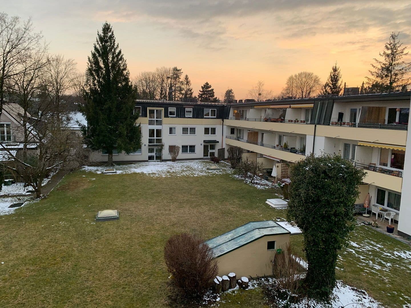 Prodej bytu 3+1 76 m², St.-Magnus-Straße 20, München, Bavorsko Prodej bytu 3+1 76 m², St.-Magnus-Straße 20, München, Bavorsko