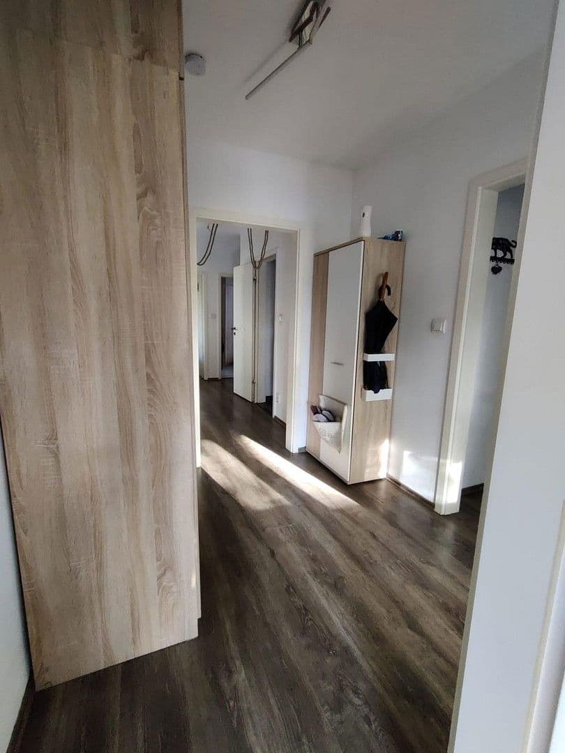 Prodej bytu 5+1 100 m², Laatzen, Dolní Sasko Prodej bytu 5+1 100 m², Laatzen, Dolní Sasko
