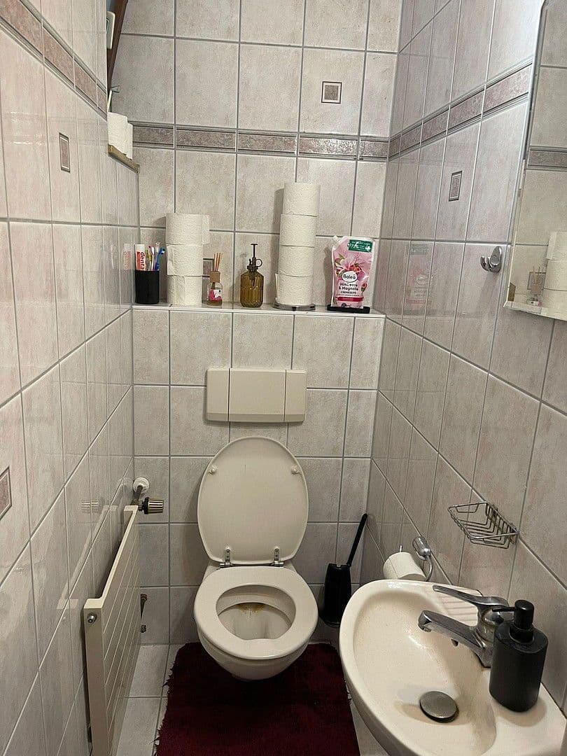 Prodej domu 142 m², pozemek 144 m², Schorndorf, Bádensko-Württembersko Prodej domu 142 m², pozemek 144 m², Schorndorf, Bádensko-Württembersko