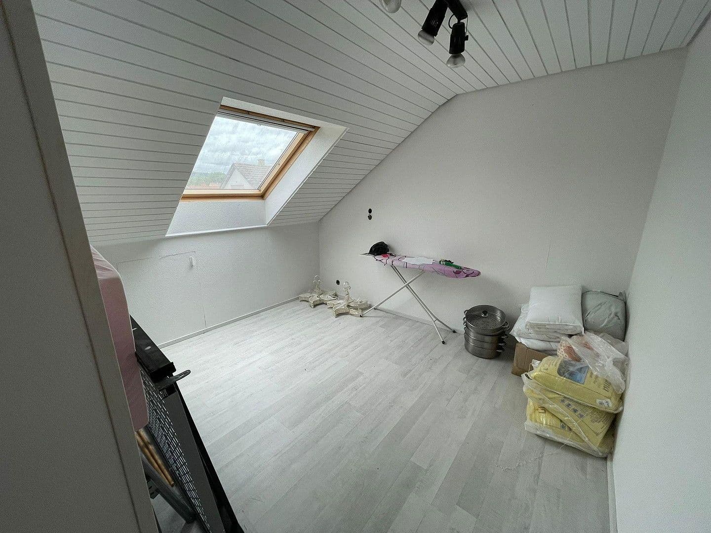 Prodej domu 142 m², pozemek 144 m², Schorndorf, Bádensko-Württembersko Prodej domu 142 m², pozemek 144 m², Schorndorf, Bádensko-Württembersko