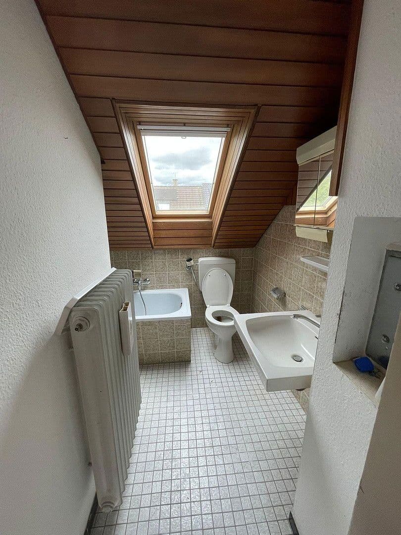 Prodej domu 142 m², pozemek 144 m², Schorndorf, Bádensko-Württembersko Prodej domu 142 m², pozemek 144 m², Schorndorf, Bádensko-Württembersko