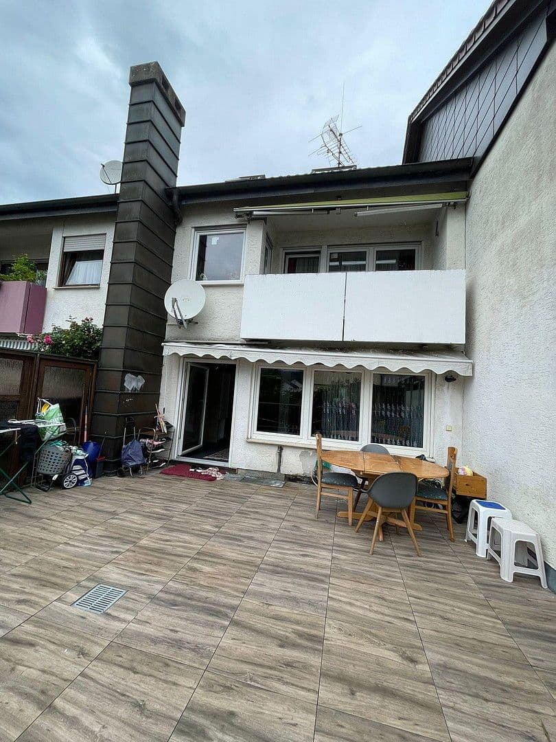 Prodej domu 142 m², pozemek 144 m², Schorndorf, Bádensko-Württembersko Prodej domu 142 m², pozemek 144 m², Schorndorf, Bádensko-Württembersko