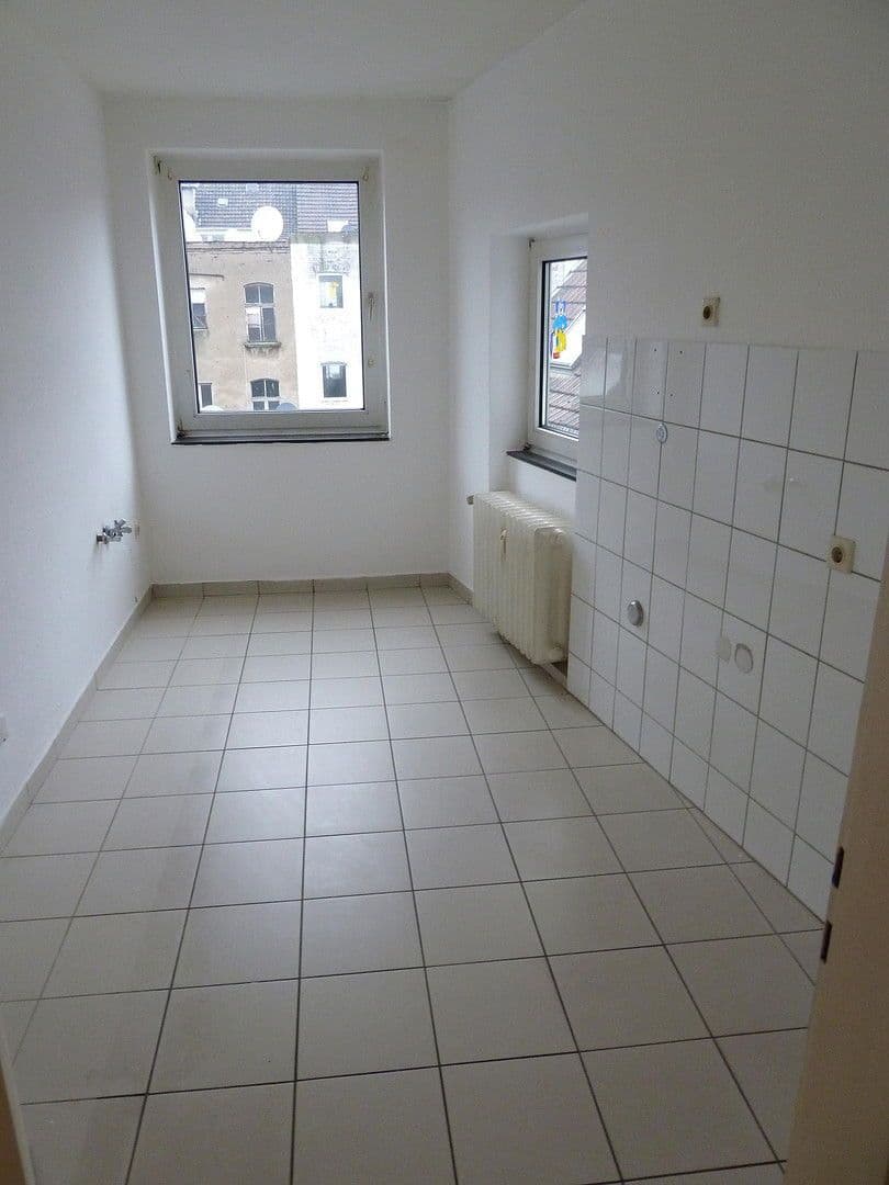 Pronájem bytu 3+1 77 m², Marktstr. 61-63, Krefeld, Severní Porýní-Vestfálsko Pronájem bytu 3+1 77 m², Marktstr. 61-63, Krefeld, Severní Porýní-Vestfálsko