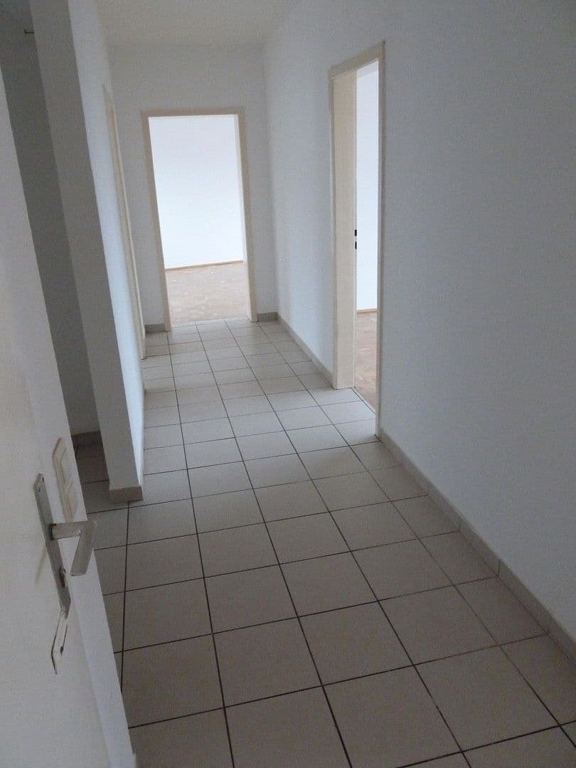 Pronájem bytu 3+1 77 m², Marktstr. 61-63, Krefeld, Severní Porýní-Vestfálsko Pronájem bytu 3+1 77 m², Marktstr. 61-63, Krefeld, Severní Porýní-Vestfálsko