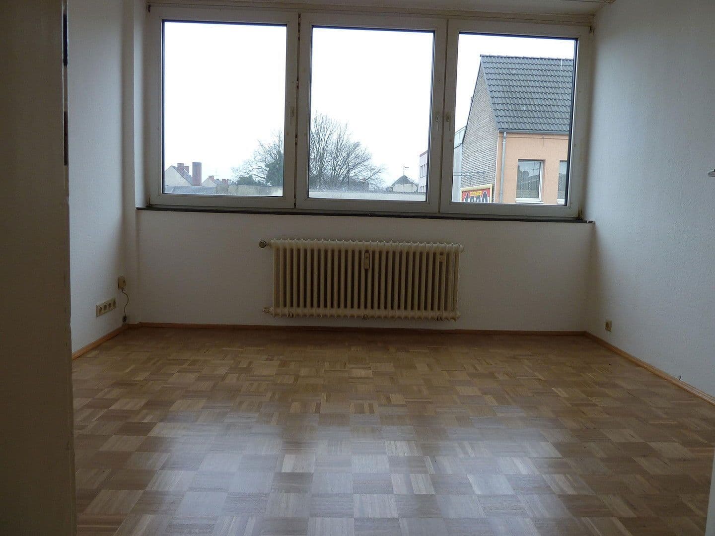 Pronájem bytu 3+1 77 m², Marktstr. 61-63, Krefeld, Severní Porýní-Vestfálsko Pronájem bytu 3+1 77 m², Marktstr. 61-63, Krefeld, Severní Porýní-Vestfálsko