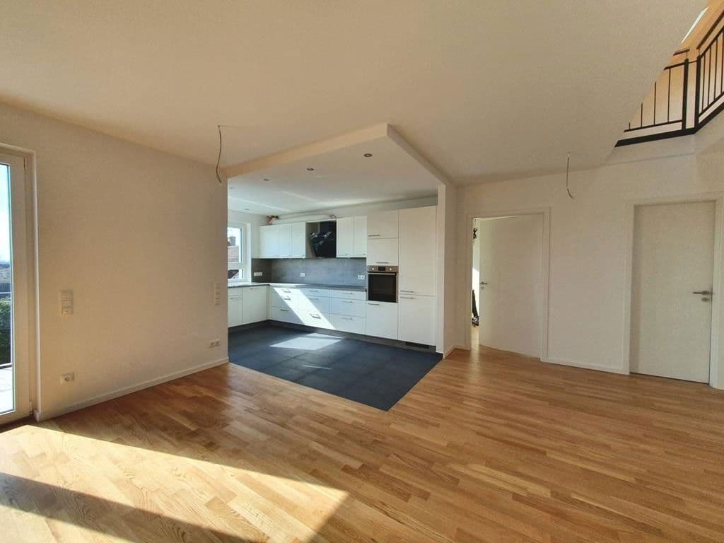 Pronájem bytu 3+kk 132 m², Griesheim, Hessen Pronájem bytu 3+kk 132 m², Griesheim, Hessen