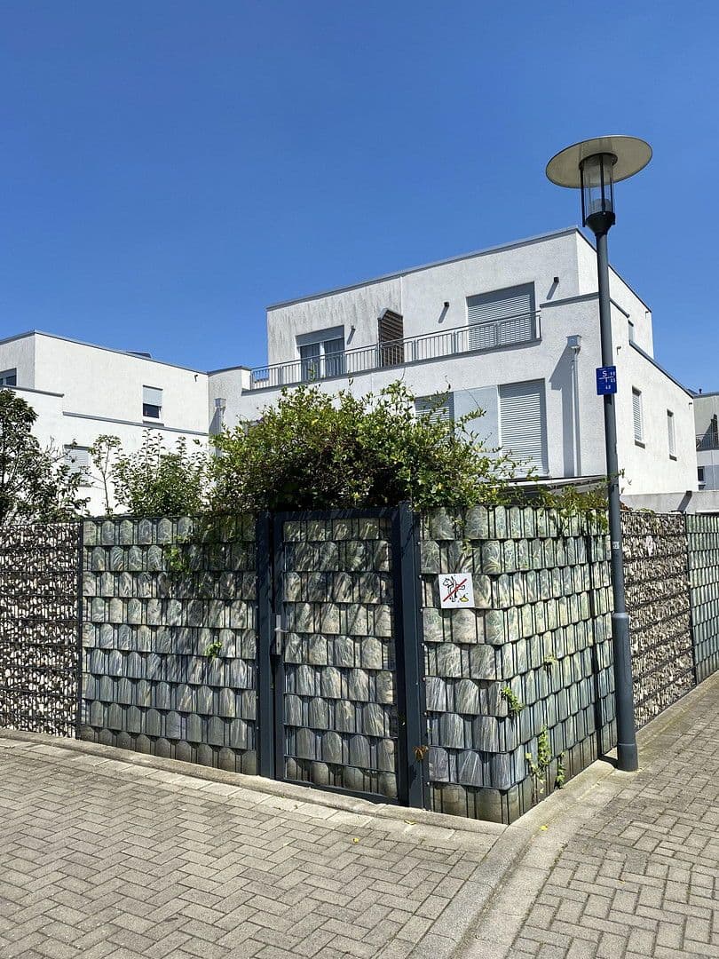 Prodej domu 142 m², pozemek 246 m², Krefeld, Severní Porýní-Vestfálsko Prodej domu 142 m², pozemek 246 m², Krefeld, Severní Porýní-Vestfálsko