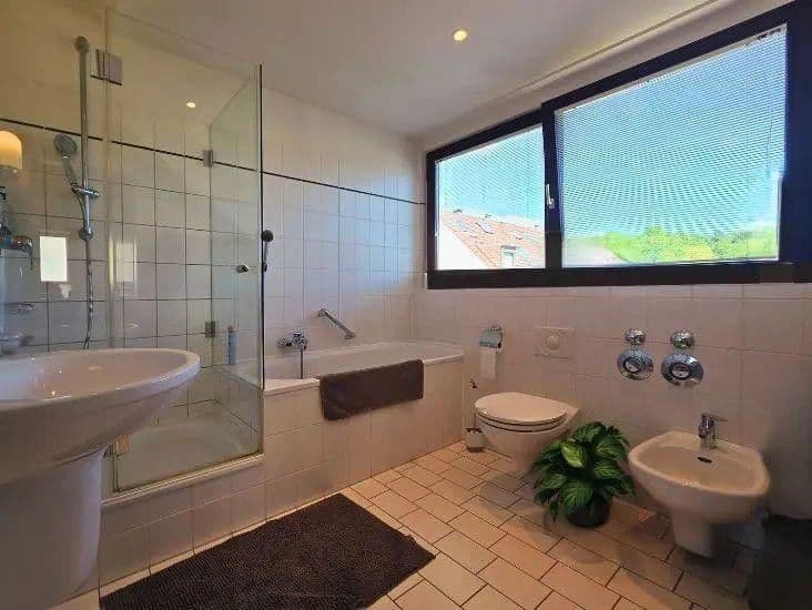 Prodej bytu 4+1 117 m², Beckhauser Straße 14, Erkrath, Severní Porýní-Vestfálsko Prodej bytu 4+1 117 m², Beckhauser Straße 14, Erkrath, Severní Porýní-Vestfálsko