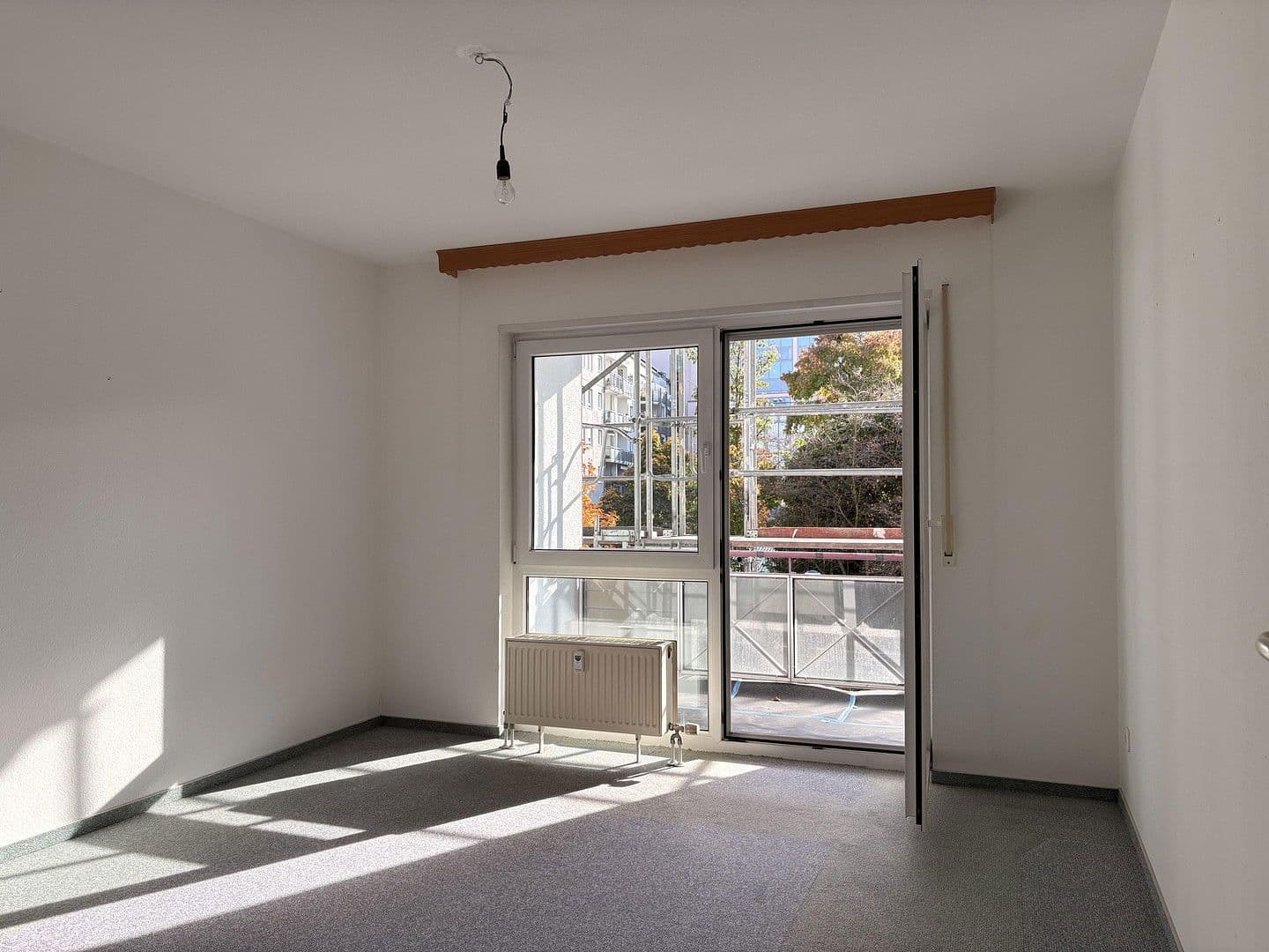 Prodej bytu 3+1 87 m², Frankfurt am Main, Hessen Prodej bytu 3+1 87 m², Frankfurt am Main, Hessen