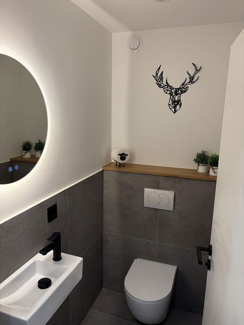 Prodej bytu 4+kk 106 m², Grünewaldstraße 57, Nürtingen, Bádensko-Württembersko Prodej bytu 4+kk 106 m², Grünewaldstraße 57, Nürtingen, Bádensko-Württembersko