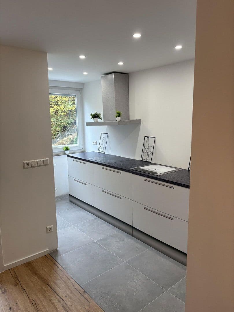 Prodej bytu 4+kk 106 m², Grünewaldstraße 57, Nürtingen, Bádensko-Württembersko Prodej bytu 4+kk 106 m², Grünewaldstraße 57, Nürtingen, Bádensko-Württembersko