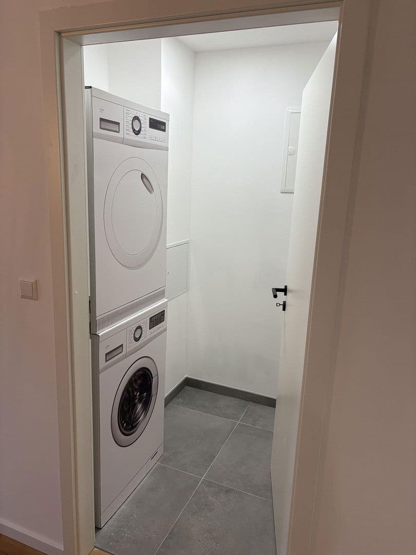 Prodej bytu 4+kk 106 m², Grünewaldstraße 57, Nürtingen, Bádensko-Württembersko Prodej bytu 4+kk 106 m², Grünewaldstraße 57, Nürtingen, Bádensko-Württembersko