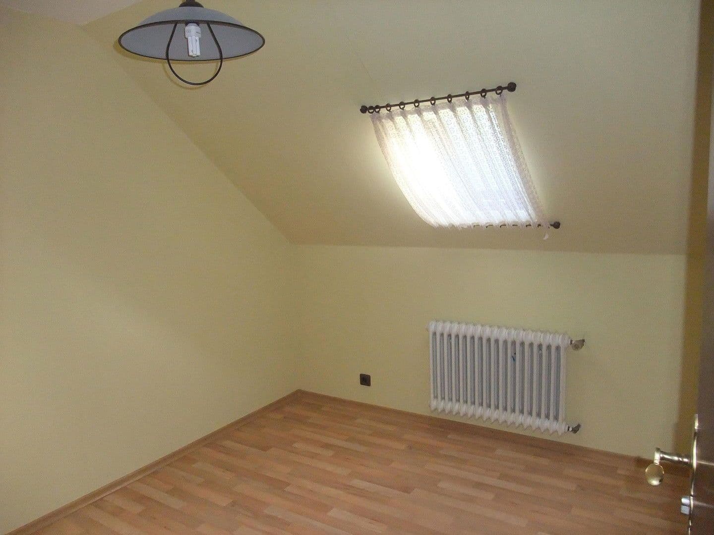 Prodej domu 160 m², pozemek 423 m², Saffig, Porýní-Falc Prodej domu 160 m², pozemek 423 m², Saffig, Porýní-Falc