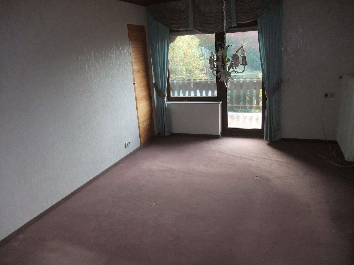 Prodej domu 160 m², pozemek 423 m², Saffig, Porýní-Falc Prodej domu 160 m², pozemek 423 m², Saffig, Porýní-Falc