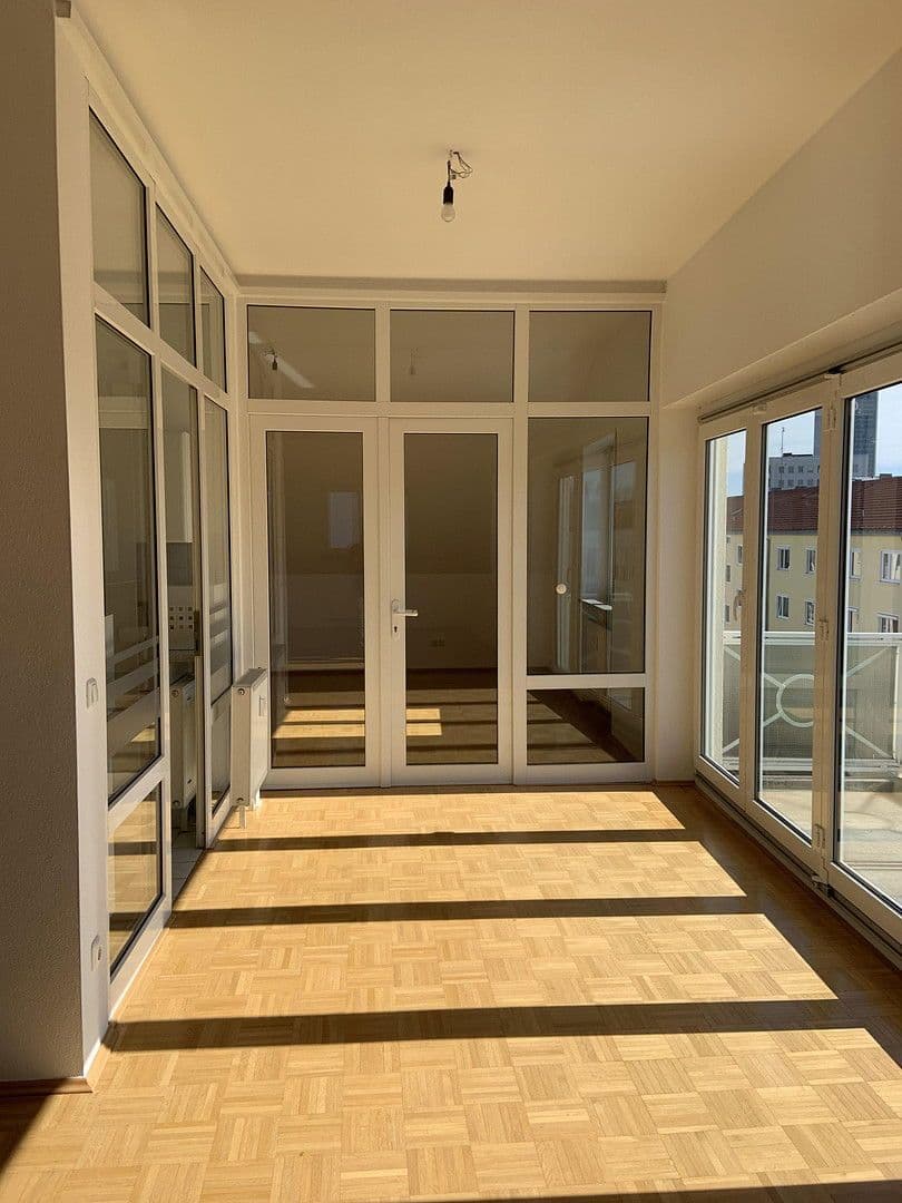 Pronájem bytu 3+1 127 m², Abbachstr. 17, München, Bavorsko Pronájem bytu 3+1 127 m², Abbachstr. 17, München, Bavorsko