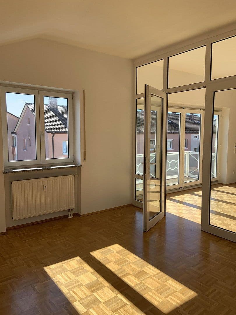 Pronájem bytu 3+1 127 m², Abbachstr. 17, München, Bavorsko Pronájem bytu 3+1 127 m², Abbachstr. 17, München, Bavorsko