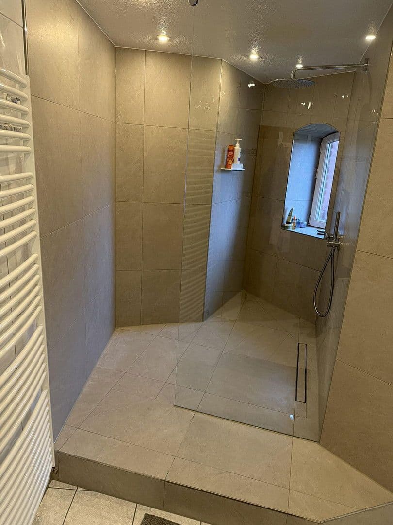 Prodej domu 278 m², pozemek 1.160 m², Dötlingen, Dolní Sasko Prodej domu 278 m², pozemek 1.160 m², Dötlingen, Dolní Sasko