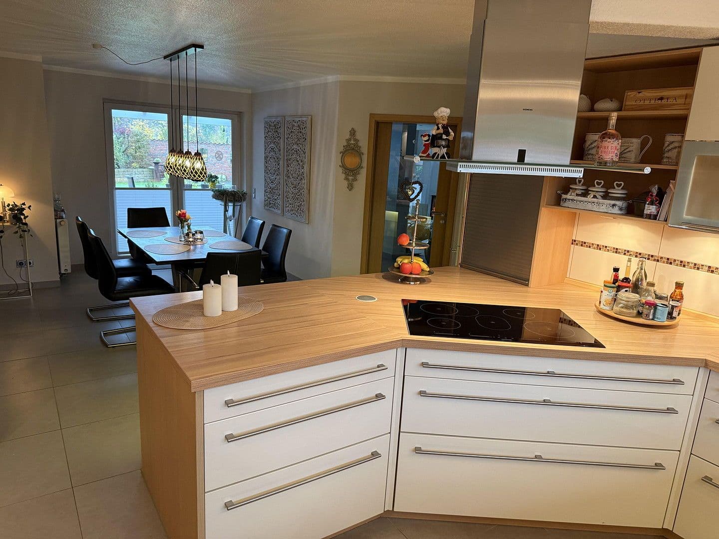 Prodej domu 278 m², pozemek 1.160 m², Dötlingen, Dolní Sasko Prodej domu 278 m², pozemek 1.160 m², Dötlingen, Dolní Sasko