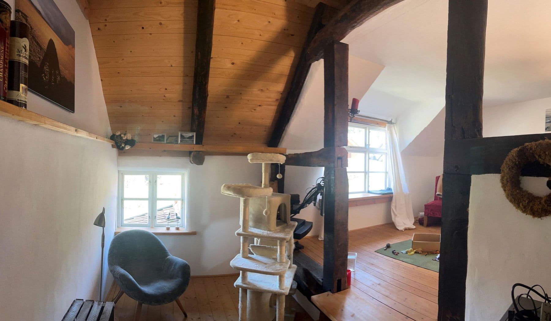 Prodej domu 280 m², pozemek 1.500 m², Lauenauer Straße 39, Bad Münder am Deister, Dolní Sasko Prodej domu 280 m², pozemek 1.500 m², Lauenauer Straße 39, Bad Münder am Deister, Dolní Sasko