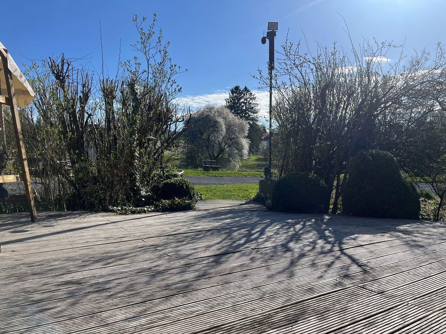 Prodej domu 280 m², pozemek 1.500 m², Lauenauer Straße 39, Bad Münder am Deister, Dolní Sasko Prodej domu 280 m², pozemek 1.500 m², Lauenauer Straße 39, Bad Münder am Deister, Dolní Sasko