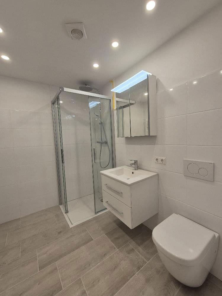 Pronájem bytu 2+1 26 m², Stuttgart-Weilimdorf, Bádensko-Württembersko Pronájem bytu 2+1 26 m², Stuttgart-Weilimdorf, Bádensko-Württembersko