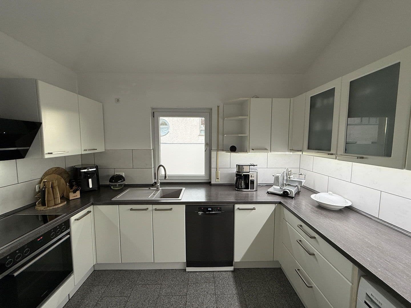 Prodej domu 265 m², pozemek 400 m², Mommenheim, Porýní-Falc Prodej domu 265 m², pozemek 400 m², Mommenheim, Porýní-Falc