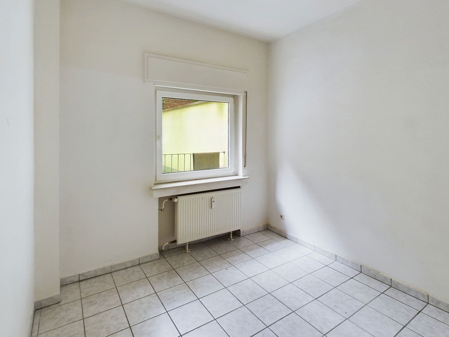 Pronájem bytu 3+1 70 m², Leyendeckerstraße 75, Köln, Severní Porýní-Vestfálsko Pronájem bytu 3+1 70 m², Leyendeckerstraße 75, Köln, Severní Porýní-Vestfálsko